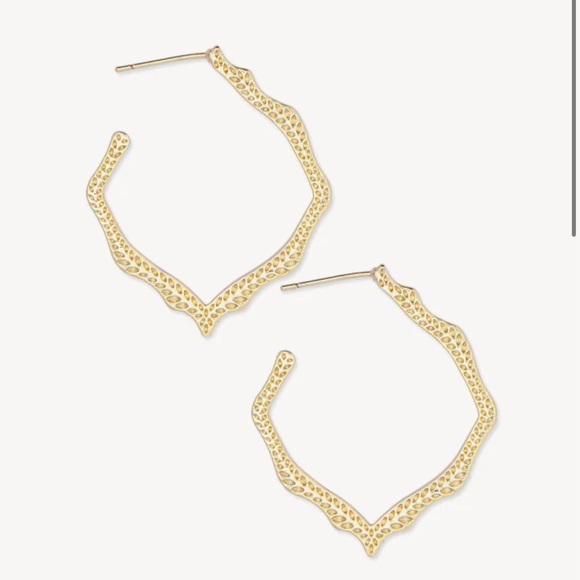 Kendra Scott Miku Hoop Earrings in Gold - Picture 1 of 4
